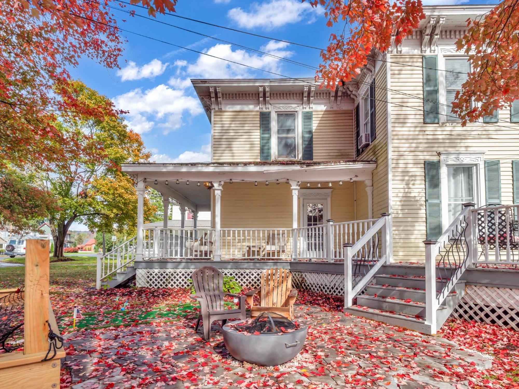The Kelly House - 4 Bedroom Historic Lodge - Downtown Ellicottville Εξωτερικό φωτογραφία