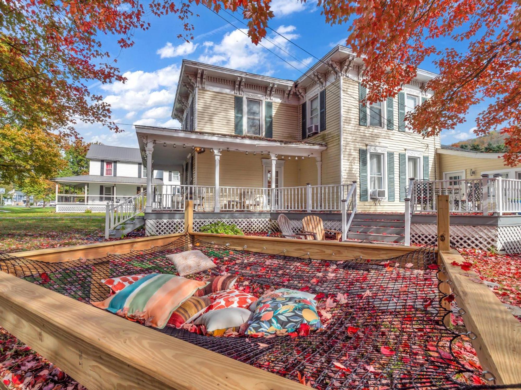 The Kelly House - 4 Bedroom Historic Lodge - Downtown Ellicottville Εξωτερικό φωτογραφία
