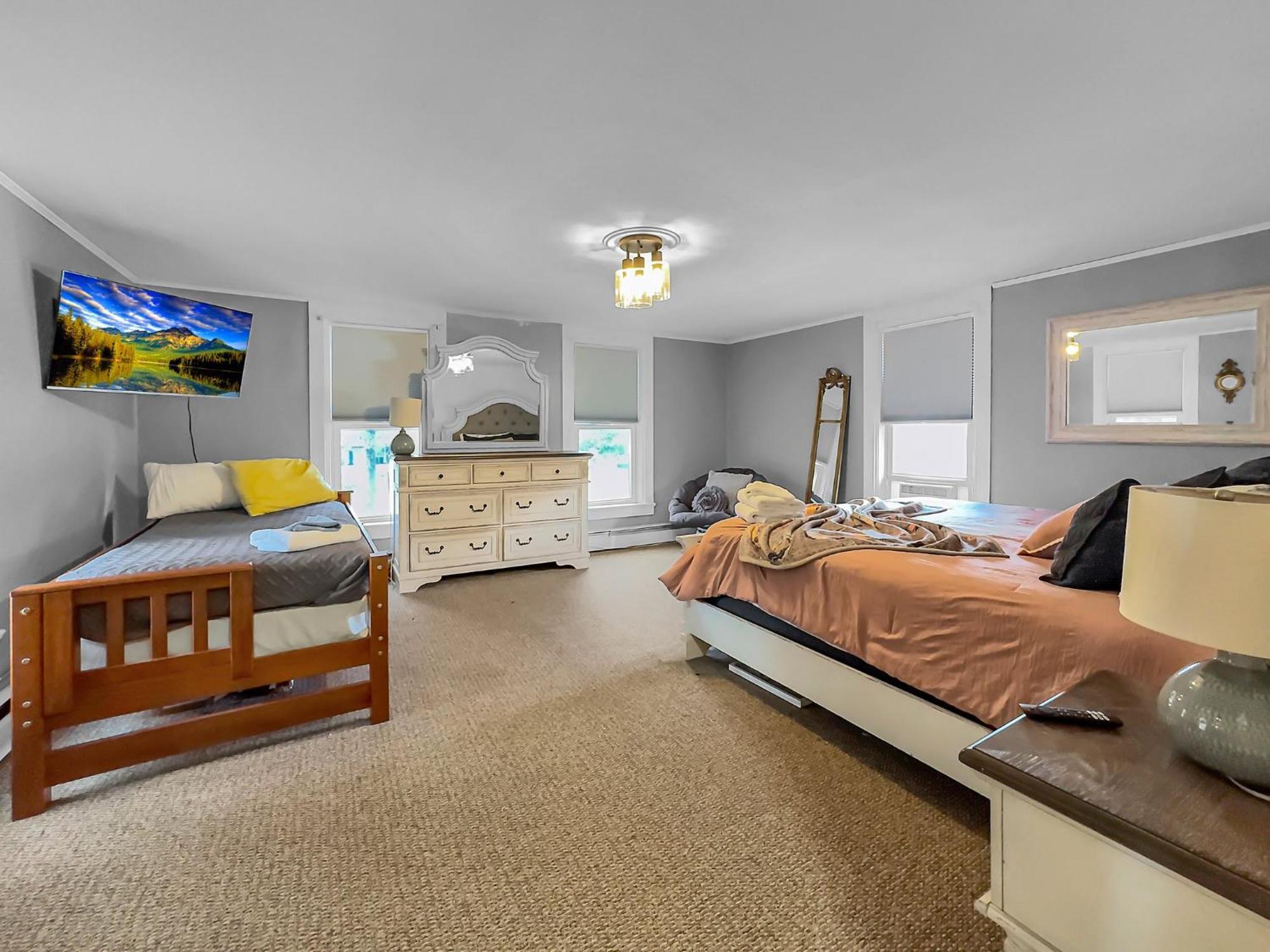 The Kelly House - 4 Bedroom Historic Lodge - Downtown Ellicottville Εξωτερικό φωτογραφία