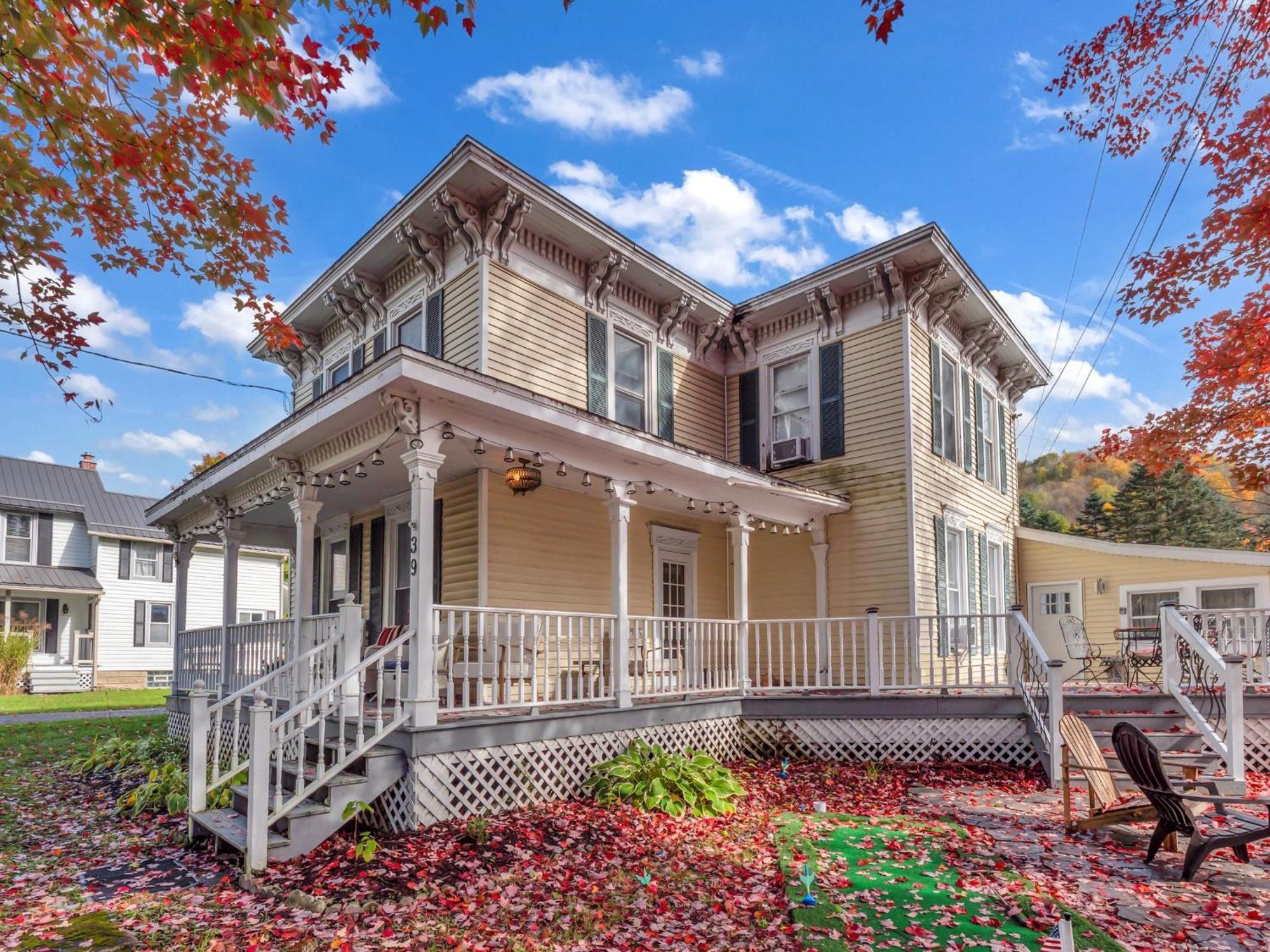 The Kelly House - 4 Bedroom Historic Lodge - Downtown Ellicottville Εξωτερικό φωτογραφία