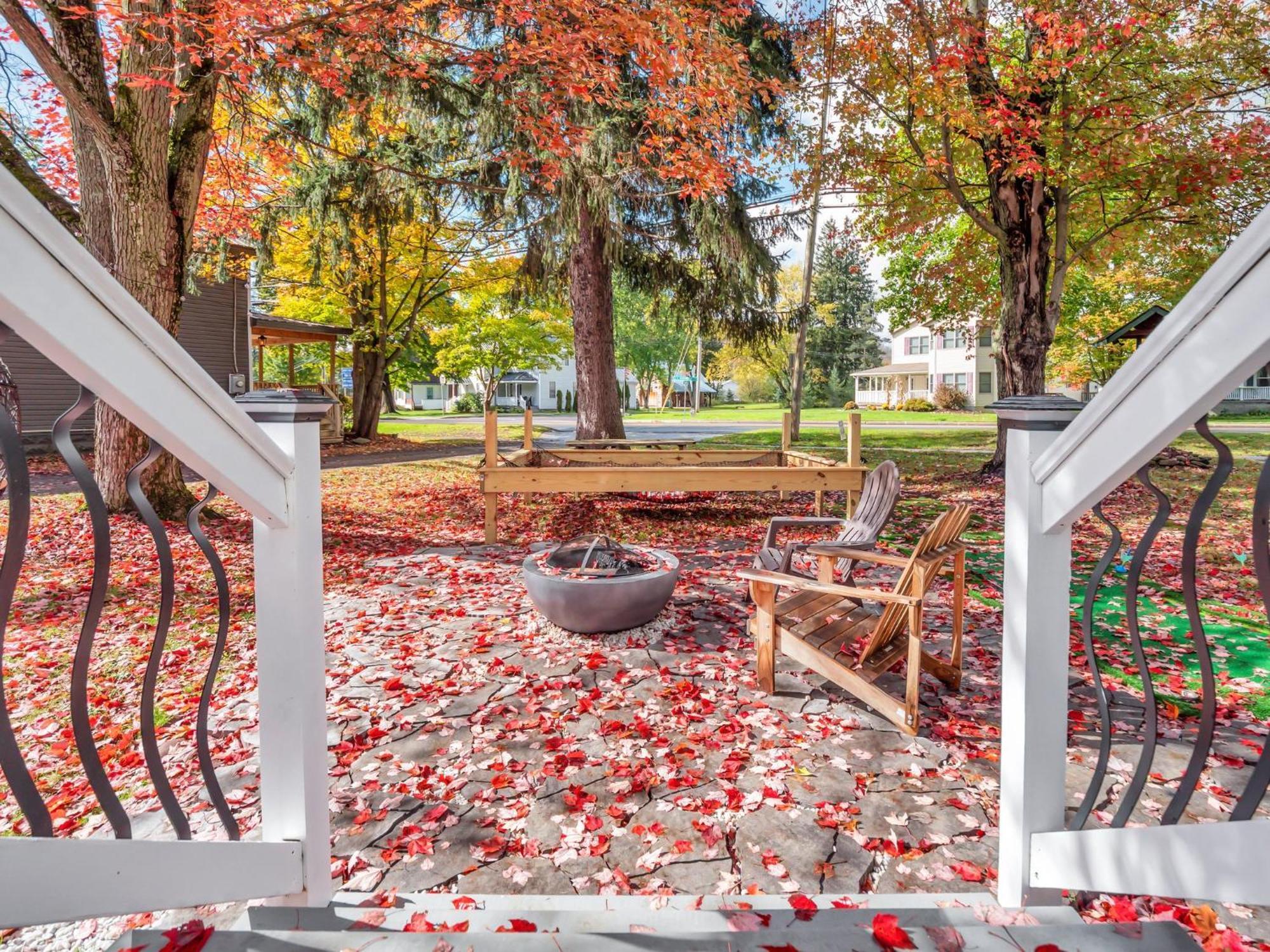The Kelly House - 4 Bedroom Historic Lodge - Downtown Ellicottville Εξωτερικό φωτογραφία